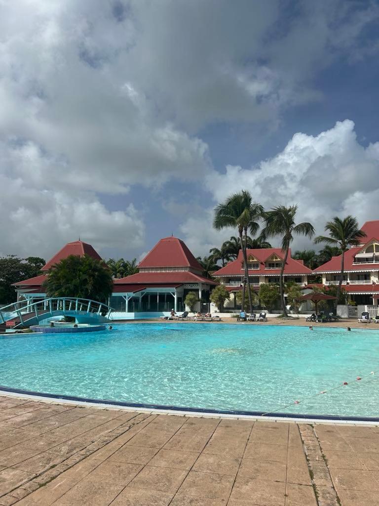 Appart T3 Village Vacances Sainte-Anne Courcelles Esterno foto